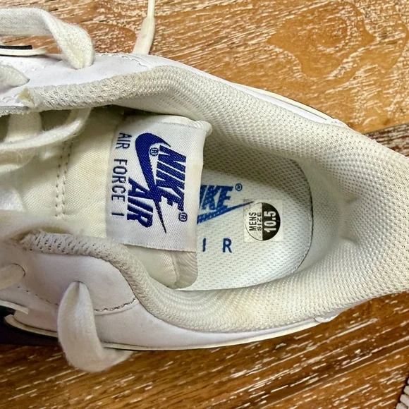Nike Air Force 1 White & Deep Royal Blue Leather Sneakers Shoes. Men’s 10.5 EUC - Picture 6 of 8